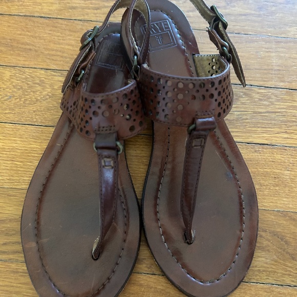 Frye, Rachel Perforated Sling Back Sandal - Picture 2 of 9